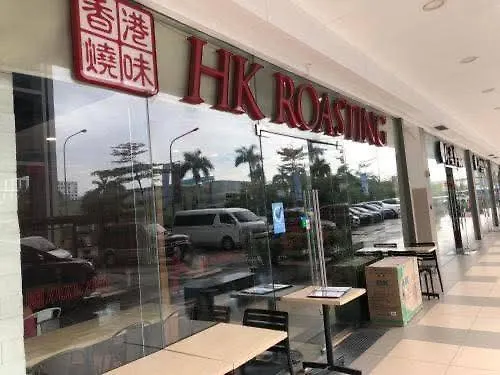 Cozy Near Airport And Moa
